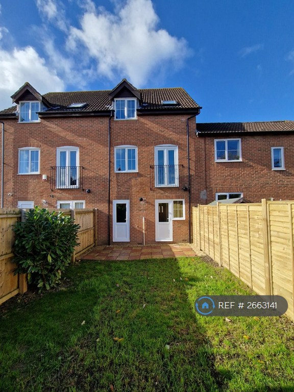 3 bedroom house in Sir Charles Square, Newport, NP10 (3 bed) (#2663141)