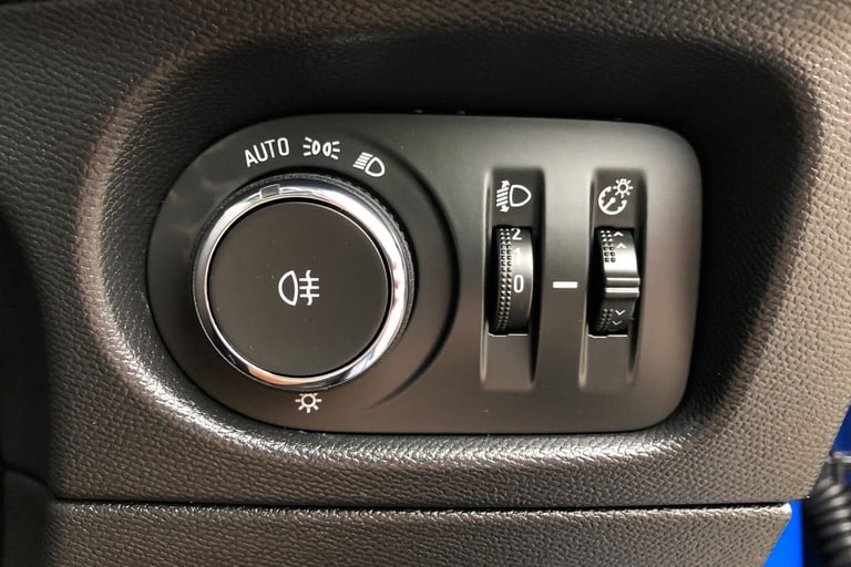 2021 Vauxhall Mokka 100kW SE Nav Premium 50kWh 5dr Auto SUV Automatic