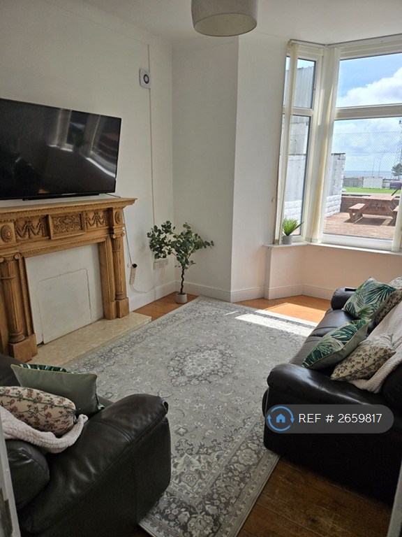 9 bedroom house in Bryn Road, Brynmill, Swansea, SA2 (9 bed) (#2659817)