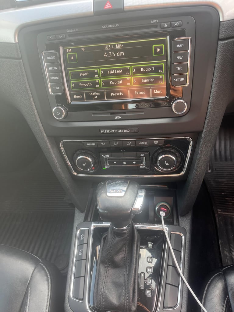 SKODA SUPERB 2.0 TDI Elegance 2012