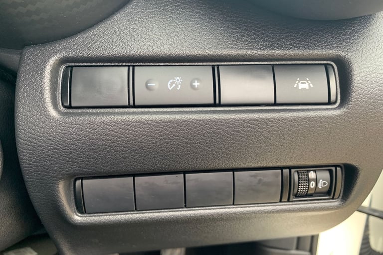 2023 Nissan Juke 1.6 Hybrid N-Connecta 5dr Auto Hatchback Hybrid Automatic