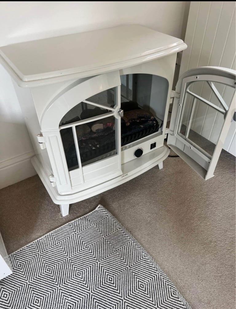 Dimplex Fullerton Electric log burner style stove in cream finish.