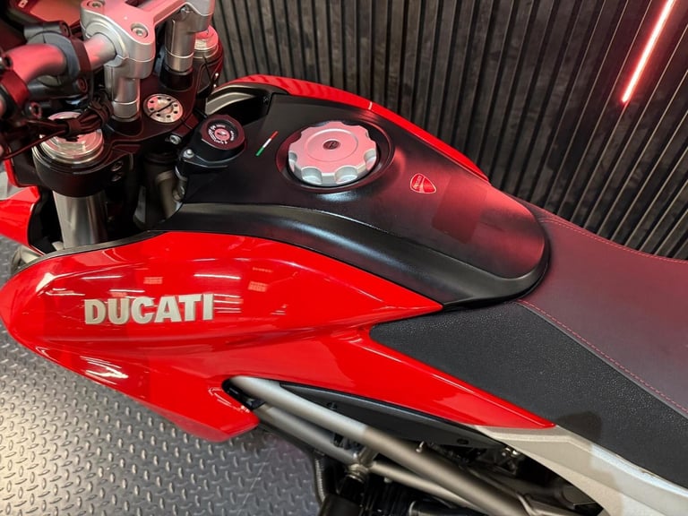 2015 Ducati Hyperstrada 821 821 Euro 3