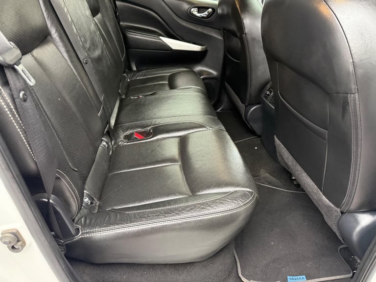 2018 Nissan Navara 2.3 dCi Tekna Auto 4WD Euro 6 4dr PICK UP Diesel Automatic