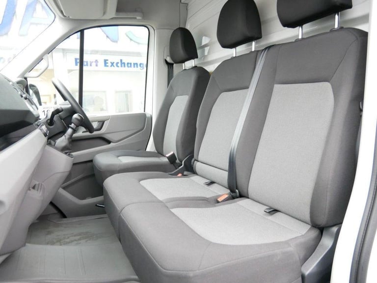 2024 VOLKSWAGEN CRAFTER CR35 2.0 TDI 140 BHP ETG LUTON ( TAIL-LIFT / AIR CON )