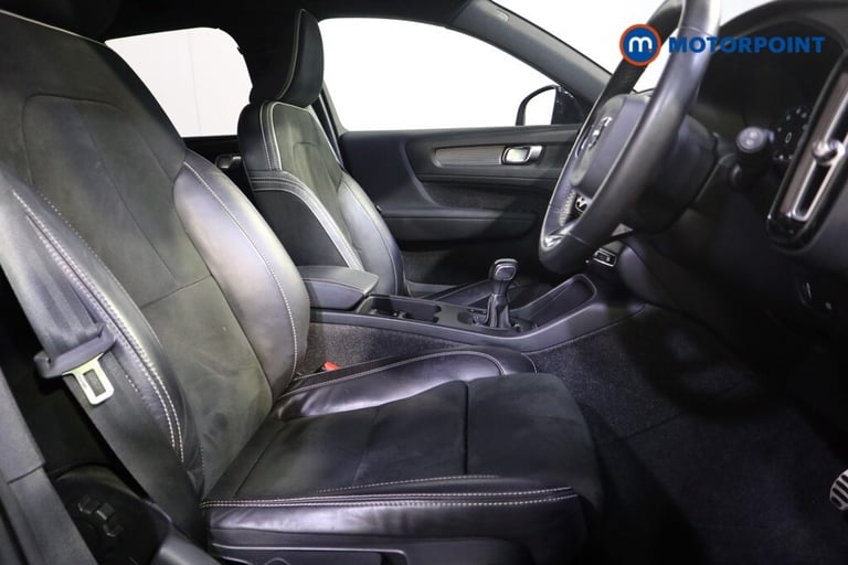 2021 Volvo XC40 1.5 T3 [163] R DESIGN 5dr SUV Petrol Manual