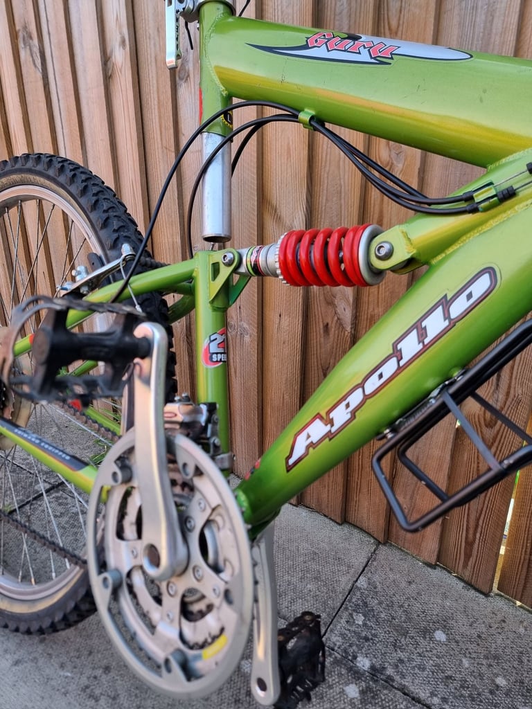 APOLLO GURU BIKE, GREAT CONDITION LOOKS AS NEW FULL SUSPENSION 26" WHEELS