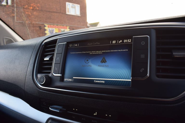 2022 Toyota PROACE CITY Verso 1.5D Shuttle Medium MPV MWB Euro 6 (s/s) 5dr (9 Seat) MPV Diesel Ma...