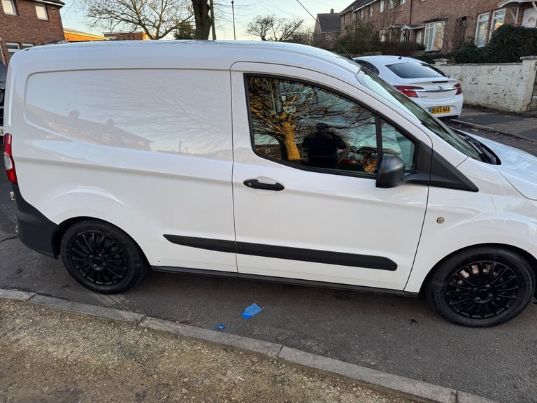 Ford, TRANSIT COURIER, Panel Van, 2015, Manual, 1498 (cc)