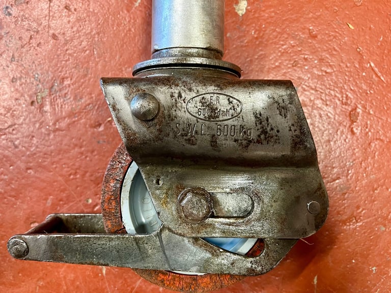 Alloy adjustable scaffold legs with wheels 