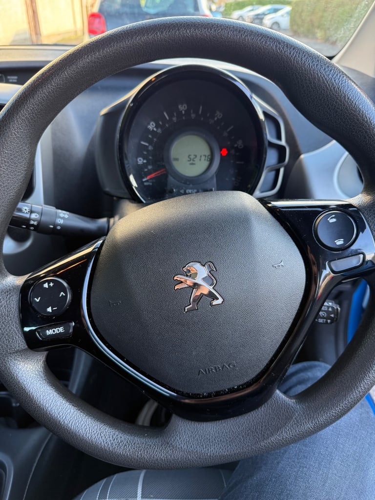 Peugeot, 108, Hatchback, 2016, Manual, 998 (cc), 5 doors