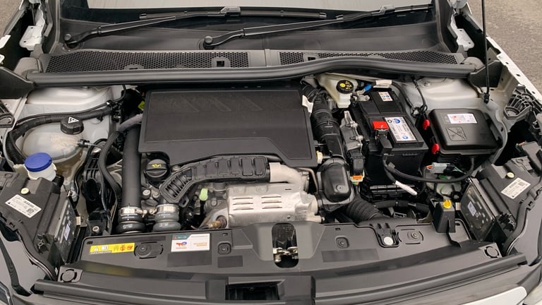 2025 Peugeot 2008 1.2 PureTech GT SUV 5dr Petrol EAT Euro 6 (s/s) (130 ps) SUV Petrol Automatic