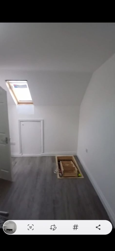Loft room with ensuite 