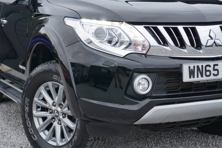 2015 Mitsubishi L200 Double Cab DI-D 178 Warrior 4WD *OUTSTANDING CONDITION FSH* PICK UP Diesel M...