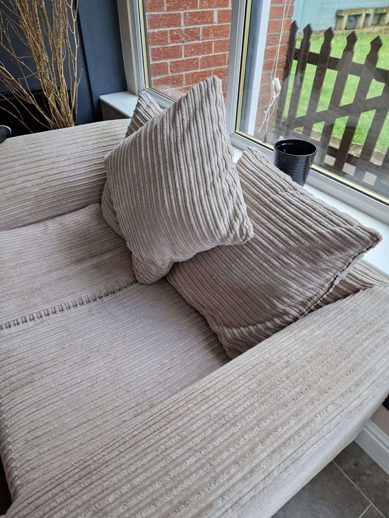 Beige sofa's 