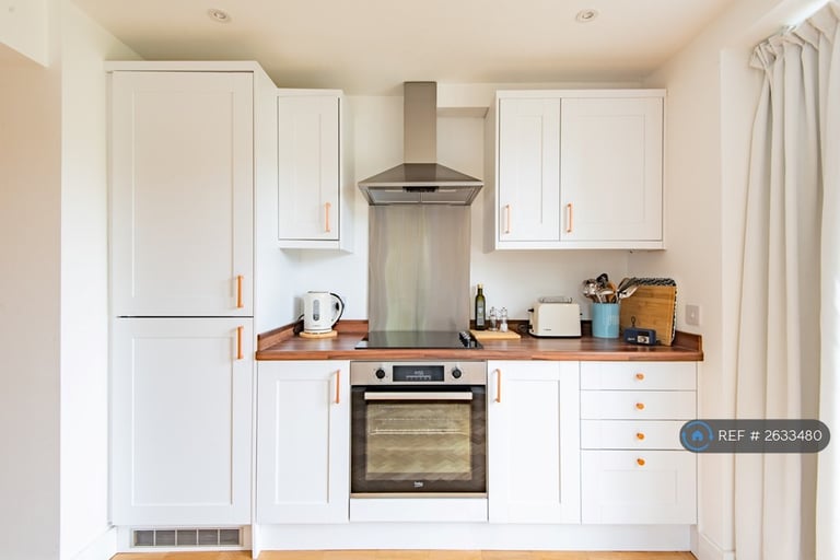 2 bedroom house in Vine Cottage, Patrixbourne, Canterbury, CT4 (2 bed) (#2633480)