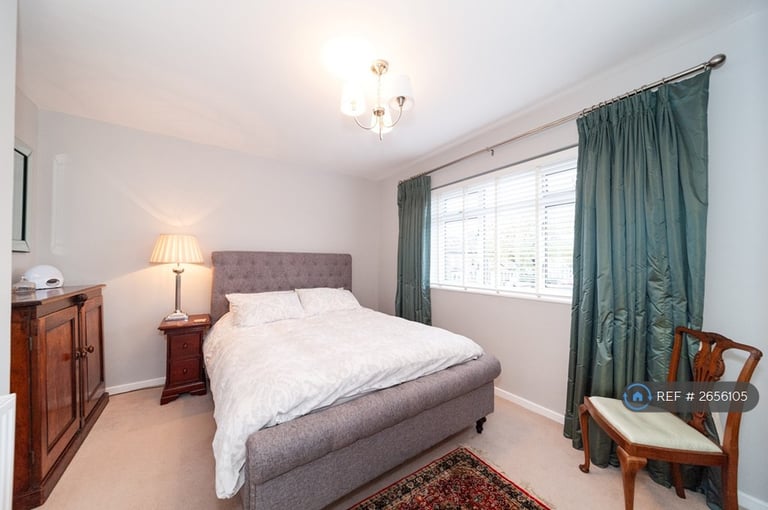 4 bedroom house in Glentanner Way, London, SW17 (4 bed) (#2656105)