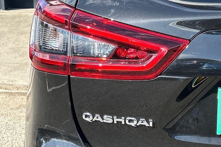 2020 Nissan Qashqai 1.3 DiG-T Tekna 5dr HATCHBACK Petrol Manual