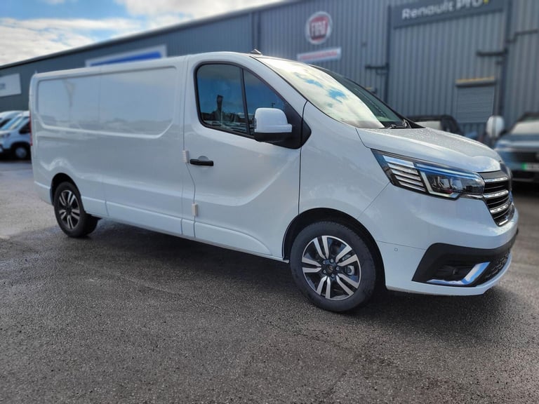 2025 Renault Trafic LL30 Blue dCi 150 extra sport  panel van MY24 PANEL VAN Diesel Manual