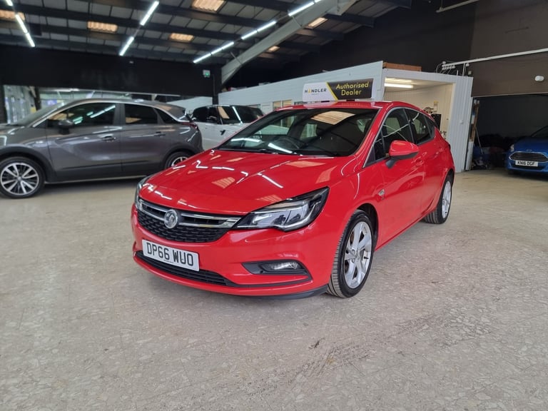 2016 Vauxhall Astra 1.6 CDTi 16V 136 SRi 5dr HATCHBACK Diesel Manual