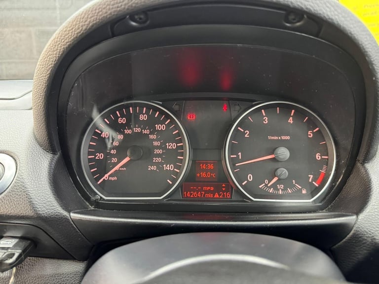 BMW 1 SERIES 2.0 118i M Sport 3 door 2010