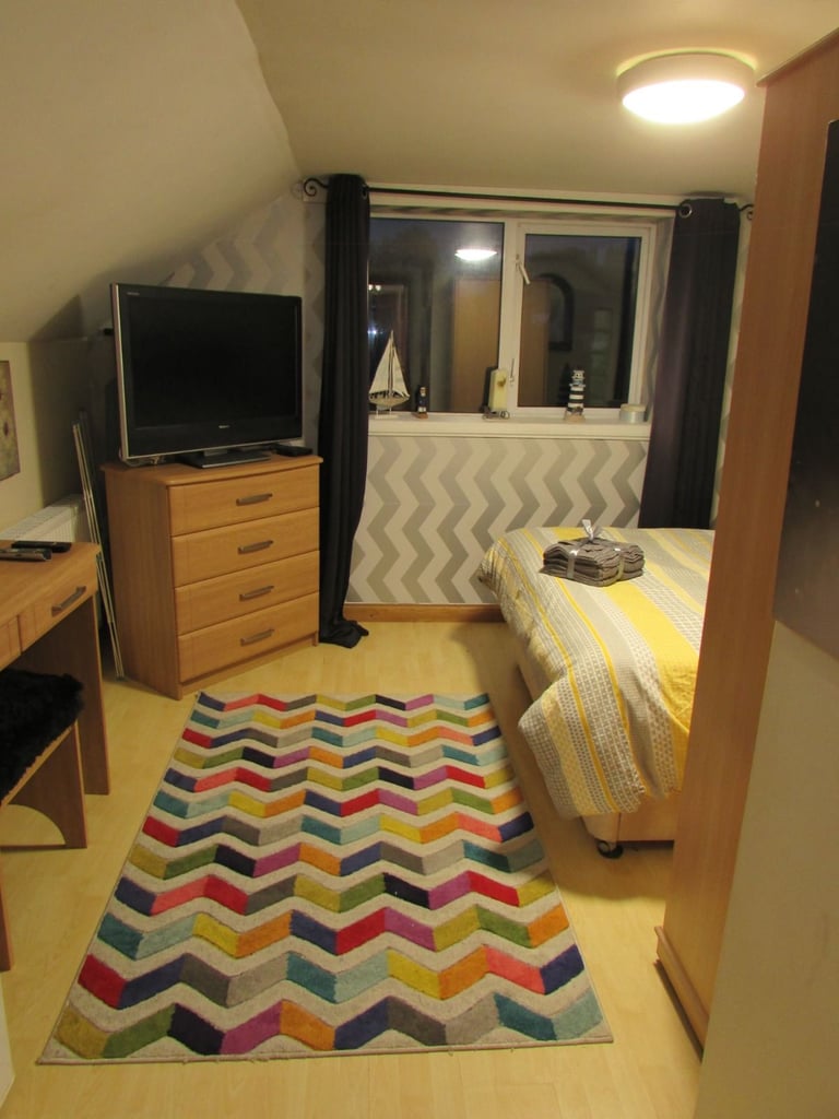 All bills included double En-suite room Cuminestown