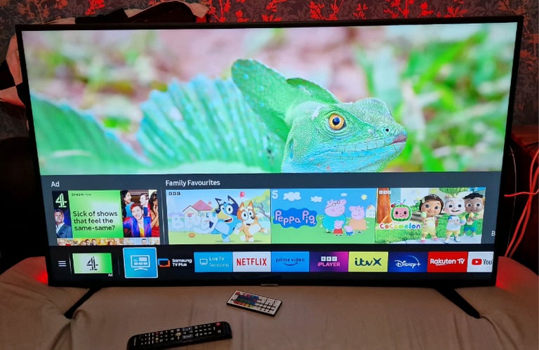 Smart TV Samsung 4K Ultra HD 50INCH mint condition