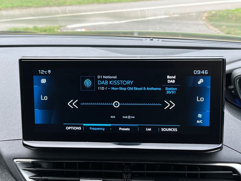  Peugeot 5008 SUV 1.2 Puretech Allure Premium  Plus Suv 5dr Petrol Manual Euro
