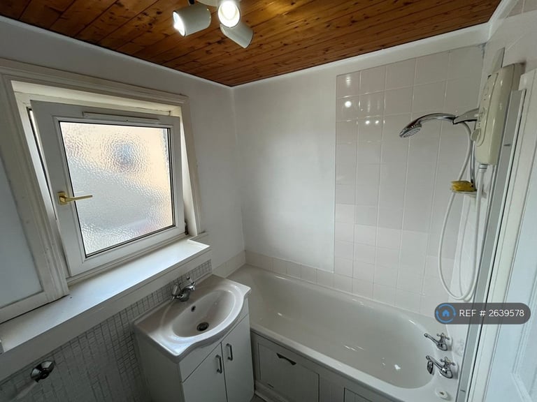 2 bedroom house in Cairngrassie Circle, Portlethen, Aberdeen, AB12 (2 bed) (#2639578)