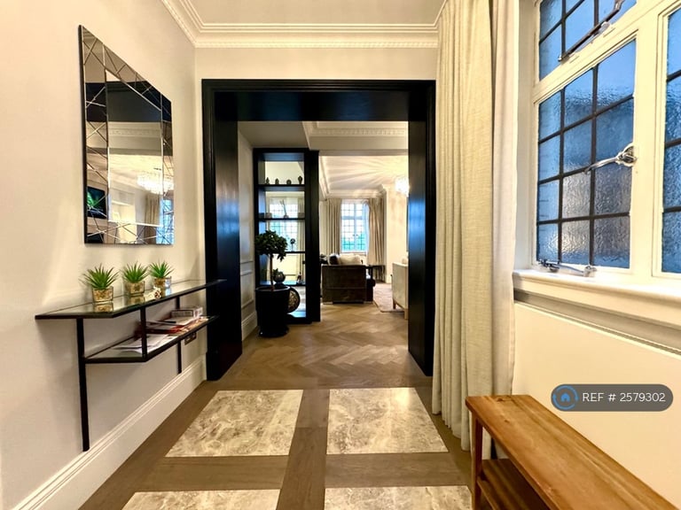 4 bedroom flat in Chiltern Court, London, NW1 (4 bed) (#2579302)