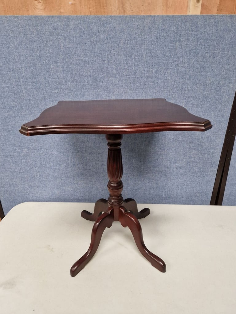 Vintage quadrupedal based occasional table