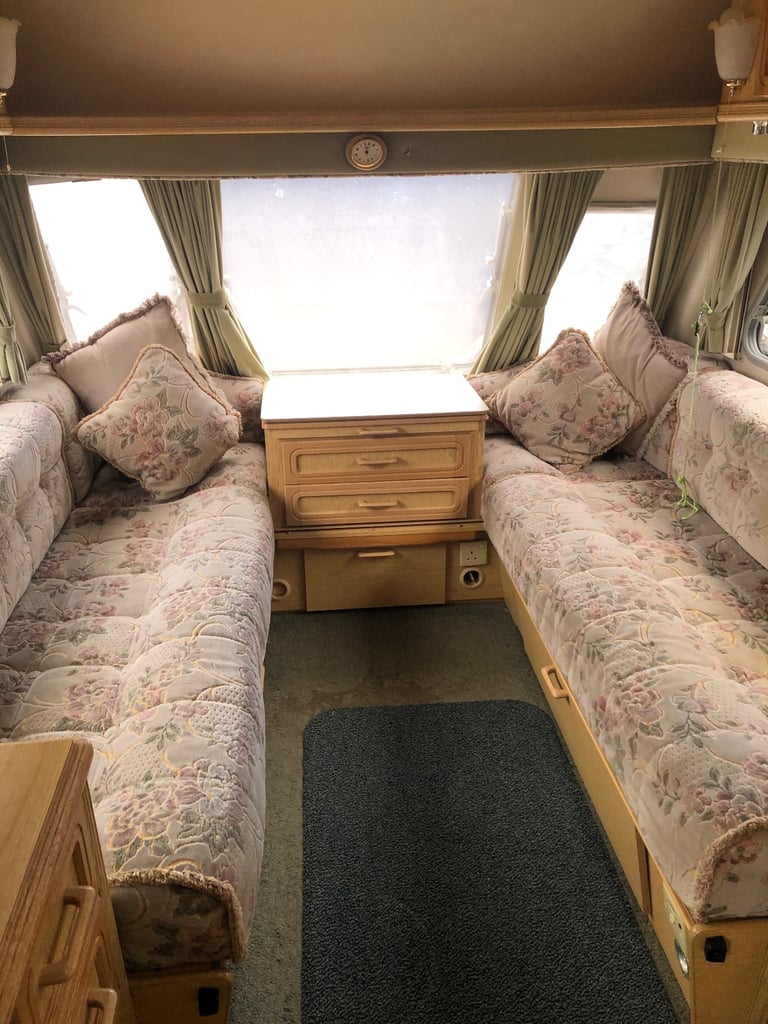 Abbey gts vogue 2 berth caravan 