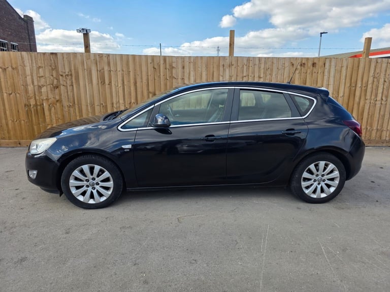 Vauxhall, ASTRA, Hatchback, 2010, Manual, 1686 (cc), 5 doors