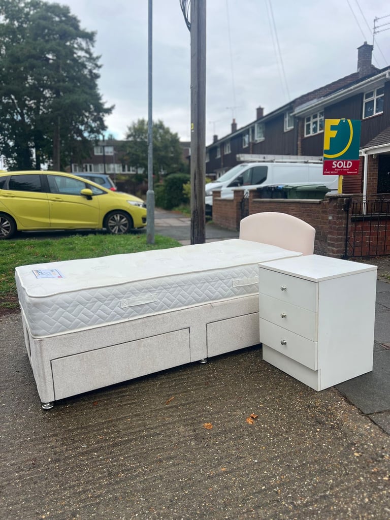 image for Single bed with mattress and storage