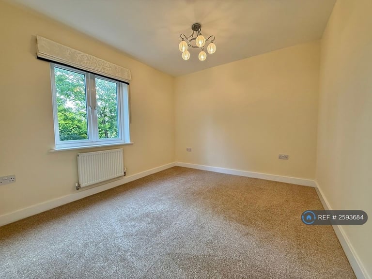4 bedroom house in Abbess Way, Waterlooville, PO7 (4 bed) (#2593684)