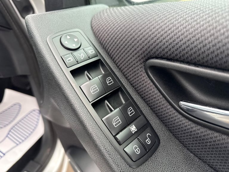 2012 Mercedes-Benz A-Class 1.7 A180 Avantgarde SE CVT 5dr HATCHBACK Petrol Automatic