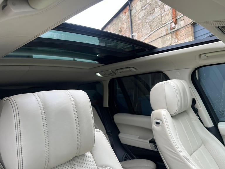 2015 Land Rover Range Rover 4.4 SD V8 Autobiography Auto 4WD Euro 6 (s/s) 5dr SUV Diesel Automatic