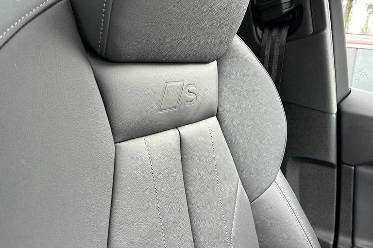 2025 Audi Q5 2.0 TDI Quattro S Line 5dr S Tronic ESTATE DIESEL Automatic