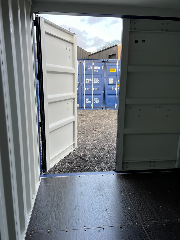 RENT BRAND NEW 20ft CONTAINERS GLASGOW SOUTHSIDE *1 MONTH FREE*