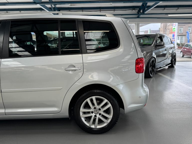 2012 Volkswagen Touran 1.6 TDI 105 SE 5dr DSG MPV Diesel Automatic
