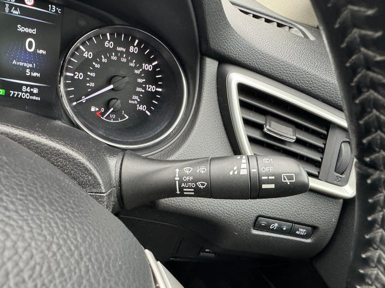 2017 Nissan Qashqai 1.2 DIG-T N-Connecta SUV 5dr Petrol XTRON 2WD Euro 6 (s/s)