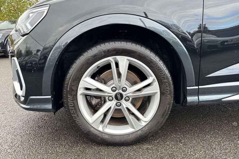 2022 Audi Q3 40 TFSI Quattro S Line 5dr S Tronic SUV Petrol Automatic