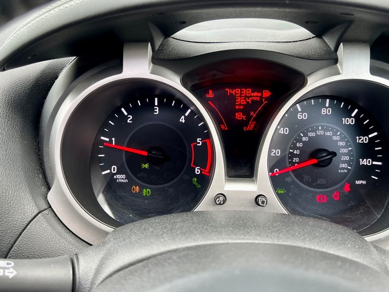 2015 Nissan Juke 1.5 dCi Tekna 5dr HATCHBACK Diesel Manual