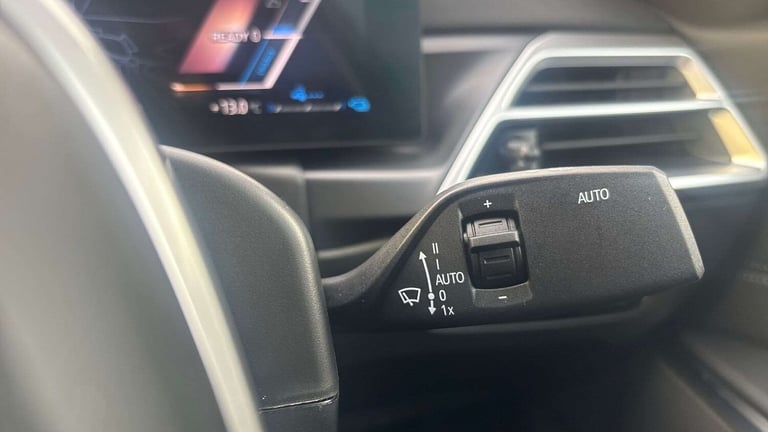 2025 BMW 3 Series 330e 22.3 kWh M Sport 4dr Step Auto SALOON PETROL/ELECTRIC Automatic