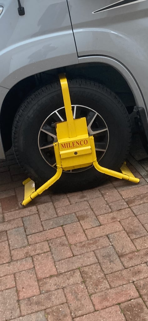 Milenco security vehicle wheel clamp
