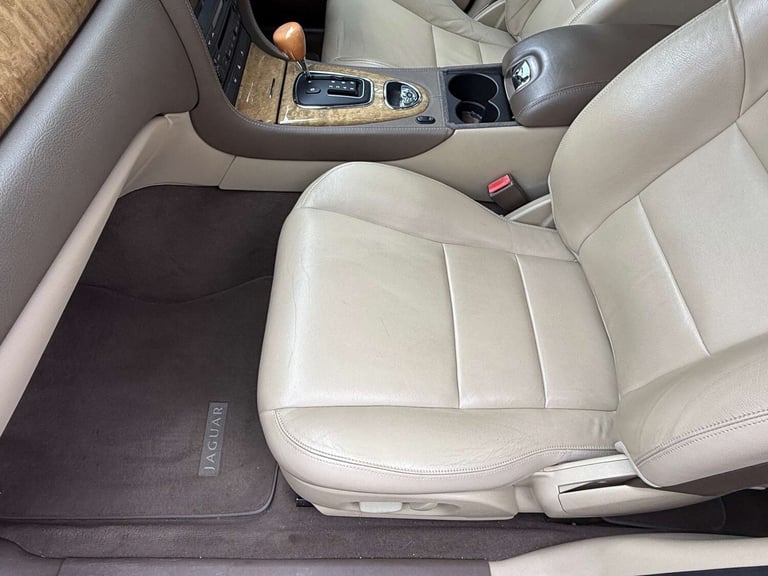 2007 Jaguar S-Type 3.0 S-Type SE V6 Auto 4dr Saloon Petrol Automatic