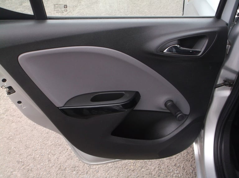 2017 Vauxhall Corsa 1.4 ecoFLEX SE 5dr HATCHBACK Petrol Manual