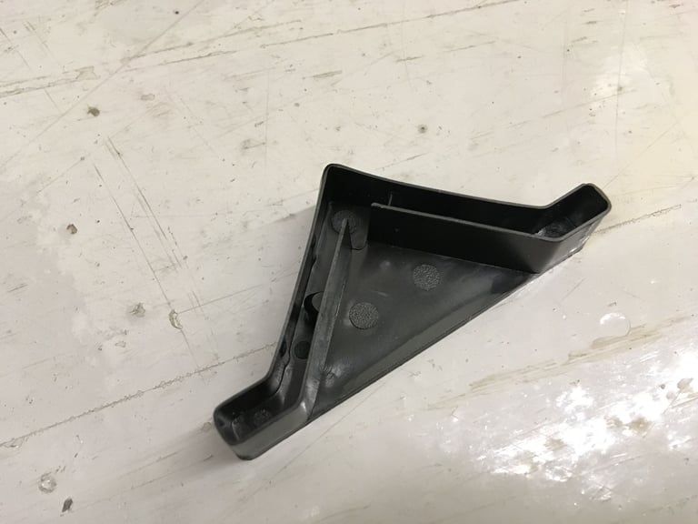 Garage racking/shelving feet