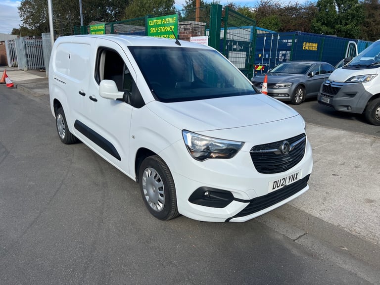 2021 Vauxhall Combo 2300 1.5 Turbo D 100ps H1 Sportive Van PANEL VAN Diesel Manual