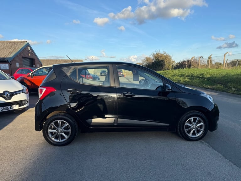 2016 Hyundai i10 1.2 Premium 5dr HATCHBACK Petrol Manual